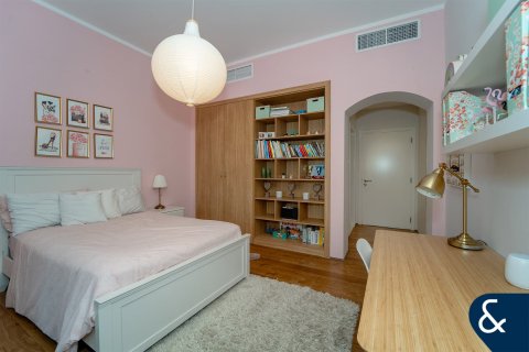 Villa til salg i Green Community, Dubai, UAE 4 soveværelser, 404 kvm № 685110 - foto 16