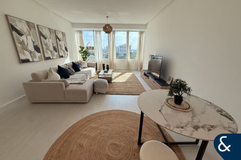 Jumeirah Lake Towers, Dubai, संयुक्त अरब अमीरात में अपार्टमेंट, 1 बेडरूम, 94 वर्ग मीटर, संख्या 685206 - फ़ोटो 3