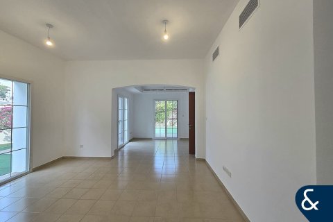 Villa sa The Lakes, Dubai, UAE 3 silid-tulugan, 431 sq.m. № 671463 - larawan 2