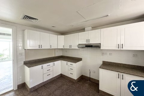 Villa in The Springs, Dubai, UAE 3 bedrooms, 290 sq.m. № 671459 - photo 6