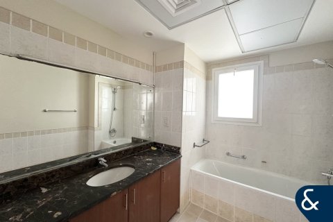 Villa in The Springs, Dubai, UAE 3 bedrooms, 290 sq.m. № 671459 - photo 14