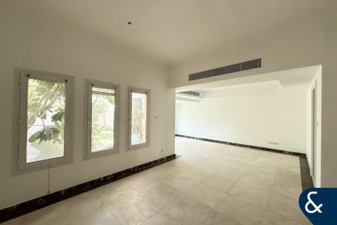 Villa in The Springs, Dubai, UAE 3 bedrooms, 290 sq.m. № 671459 - photo 2