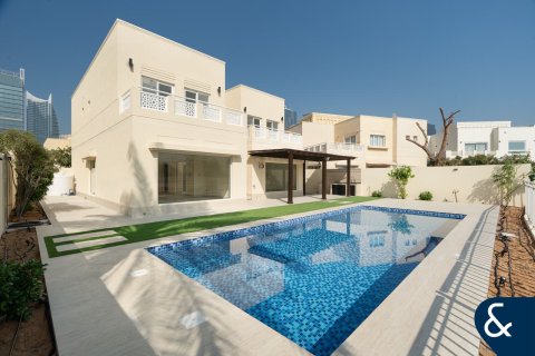 Vilë në Meadows, Dubai, Emiratet e Bashkuara Arabe 4 dhoma gjumi, 540 m2. № 671462 - Foto 1
