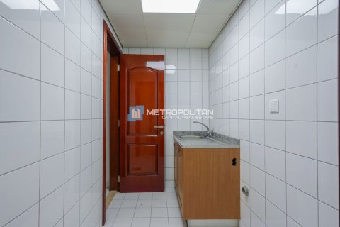 Villa en alquiler en Abu Dhabi, EAU 4 dormitorios, 272.8 m2 № 651936 - foto 12