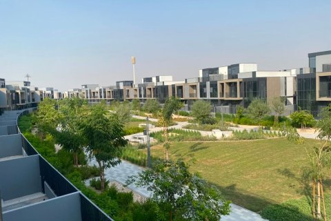 Townhouse in Dubai, UAE 3 bedrooms, 168 sq.m. № 739528