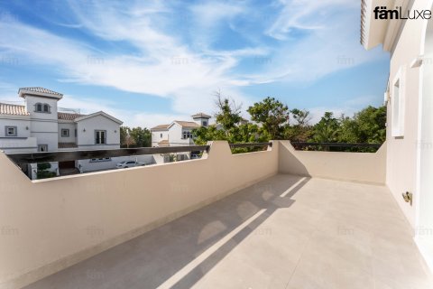 Dubai, संयुक्त अरब अमीरात में विला, 5 बेडरूम, 1112.3 वर्ग मीटर, संख्या 659259 - फ़ोटो 10