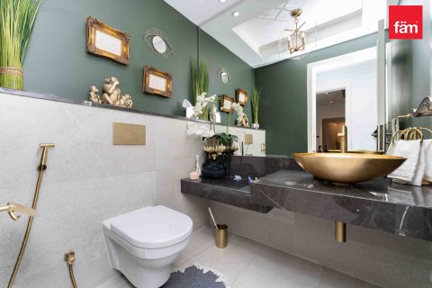 Villa in Dubai, UAE 5 bedrooms, 1112.3 sq.m. № 659259 - photo 11