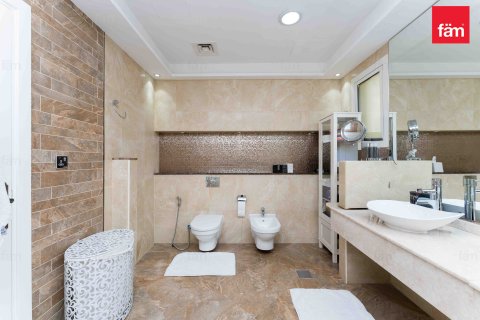 Vilă de închiriat în Dubai, EAU 5 dormitoare, 1112.3 mp.  №659259 - poză 17