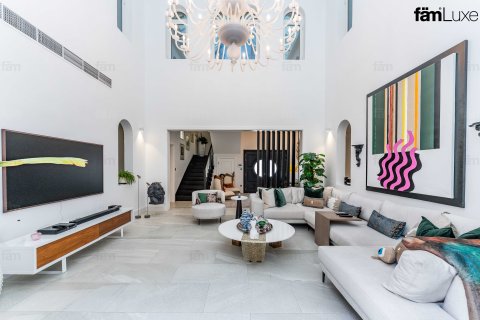 Dubai, संयुक्त अरब अमीरात में विला, 5 बेडरूम, 1112.3 वर्ग मीटर, संख्या 659259 - फ़ोटो 4