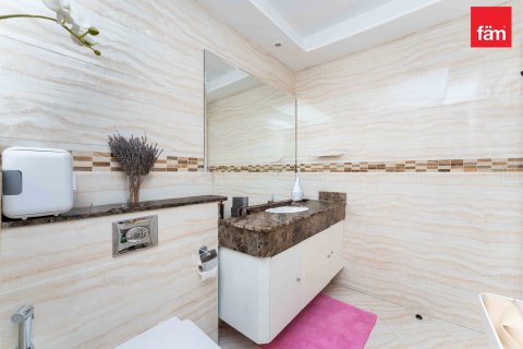 Vilă de închiriat în Dubai, EAU 5 dormitoare, 1112.3 mp.  №659259 - poză 18