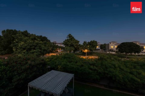 Vilă de închiriat în Dubai, EAU 5 dormitoare, 1112.3 mp.  №659259 - poză 27