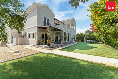 Villa in Dubai, UAE 5 bedrooms, 1112.3 sq.m. № 659259 - photo 13