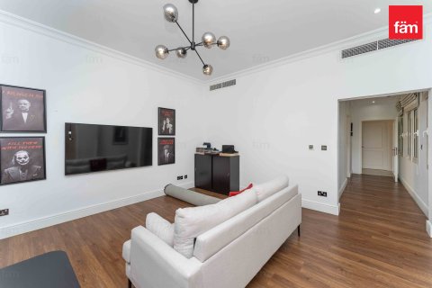 Vilă de închiriat în Dubai, EAU 5 dormitoare, 1112.3 mp.  №659259 - poză 11