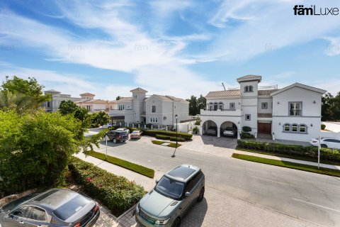 Dubai, संयुक्त अरब अमीरात में विला, 5 बेडरूम, 1112.3 वर्ग मीटर, संख्या 659259 - फ़ोटो 5