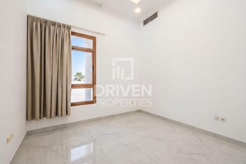 Villa en alquiler en Nadd Al Sheba, Dubai, EAU 6 dormitorios, 1468.05 m2 № 745944 - foto 11