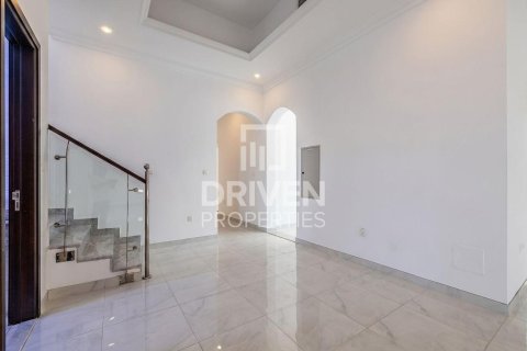 Villa en alquiler en Nadd Al Sheba, Dubai, EAU 6 dormitorios, 1468.05 m2 № 745944 - foto 5