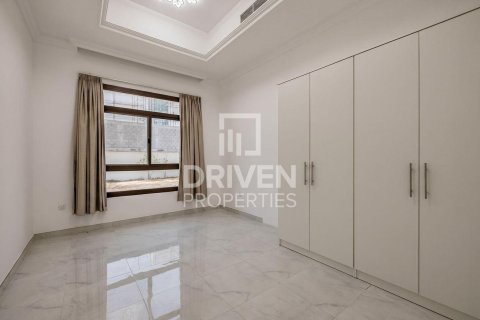 Villa en alquiler en Nadd Al Sheba, Dubai, EAU 6 dormitorios, 1468.05 m2 № 745944 - foto 7