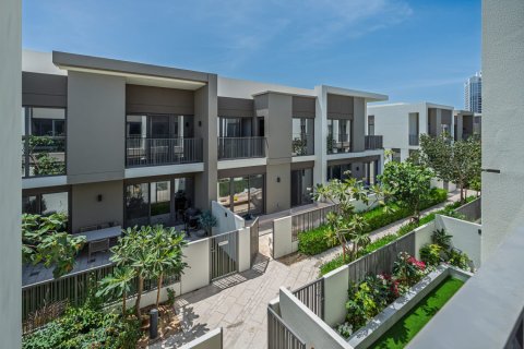 Vilă de închiriat în Tilal Al Ghaf, Dubai, EAU 3 dormitoare, 140 mp.  №703490 - poză 6