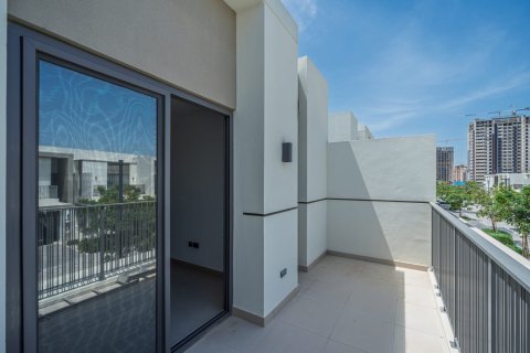 Vilă de închiriat în Tilal Al Ghaf, Dubai, EAU 3 dormitoare, 140 mp.  №703490 - poză 3