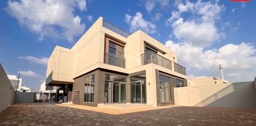 Villa i Dubai, Emiratene 4 soverom, 368.2 kvm nr. 655917