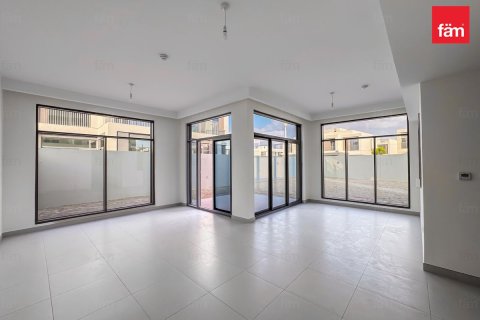 Villa til leie i Dubai, Emiratene 4 soverom, 368.2 kvm Nr. 655917 - Foto 3
