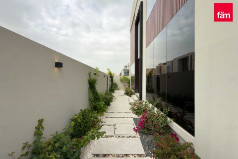 Villa in Dubai, UAE 5 bedrooms, 463.9 sq.m. № 669730 - photo 28