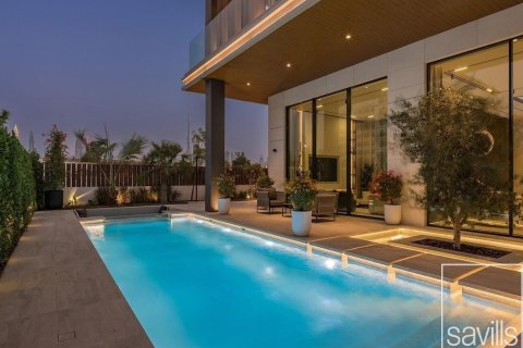 Vilë në Jumeirah, Dubai, Emiratet e Bashkuara Arabe 5 dhoma gjumi, 900 m2. № 680765 - Foto 3