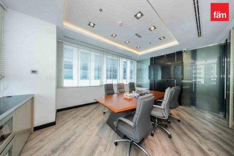 Birojs Business Bay, Dubaijā, AAE 176.1 m2 Nr. 738643 - attēls 9