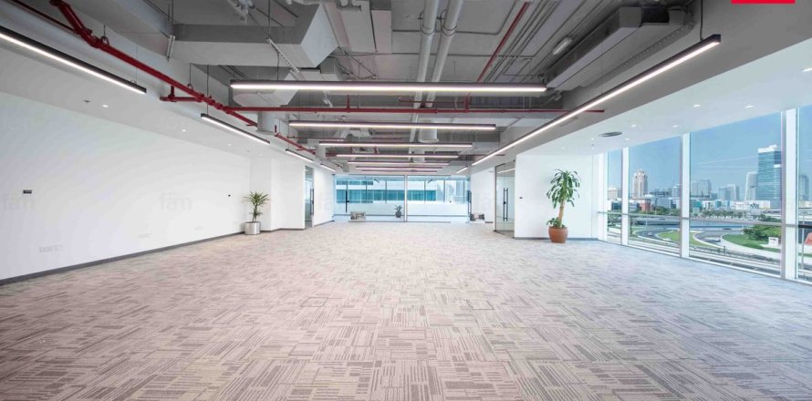 Офіс в Sheikh Zayed Road, Дубай, ОАЕ 921.5м2 № 717560