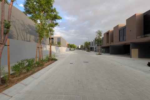 Radhus i Tilal City, Sharjah, UAE 2 sovrum, 182.55 kvm Nr. 759764