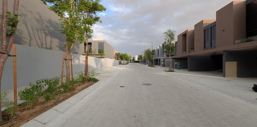 Таунхаус в Tilal City, Шарджа, ОАЭ 2 спальни, 182.55м2 № 759764