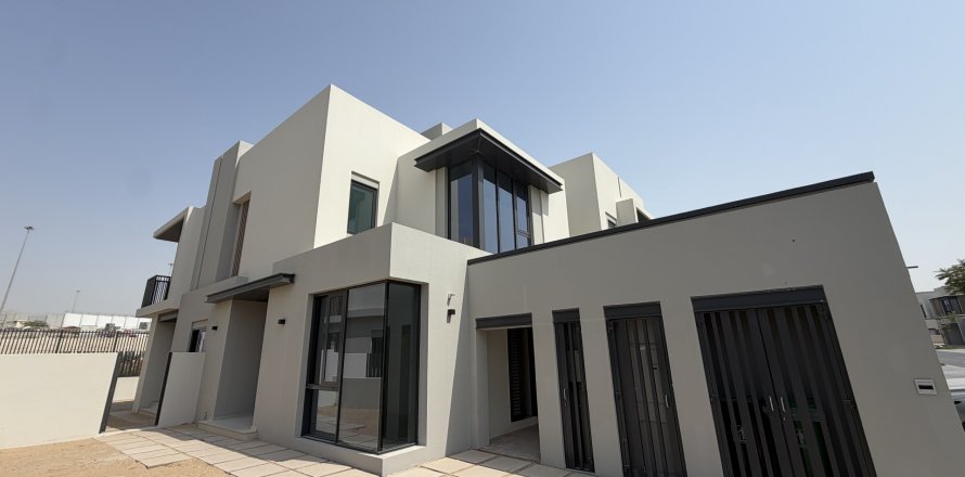 Kuća u nizu u gradu Dubai, UAE 4 spavaće sobe, 286 m2 Br. 751288