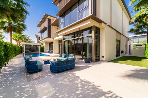 Villa zum Verkauf in Dubai, VAE 6 Schlafzimmer, 675 m2 Nr. 696257 - Foto 15