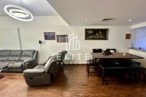 Apartament do wynajęcia w Greens, Dubai, ZEA 2 sypialnie, 107 mkw., nr 681758 - zdjęcie 4