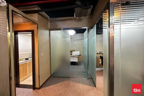 Office in Business Bay, Dubai, UAE 115.6 sq.m. № 680042 - photo 4