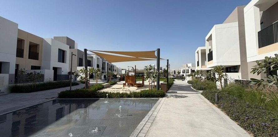 Βίλα σε Arabian Ranches 3, Dubai, ΗΑΕ 3 υπνοδωμάτια, 128 τ.μ. Αρ. 735945