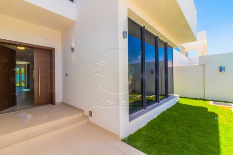 Снять в аренду квартиру на Остров Яс, Абу-Даби, ОАЭ 5 спален, 568м2, № 662878 - фото 2