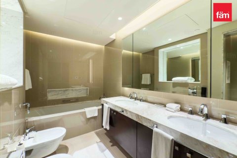 Apartamento en alquiler en Downtown Dubai (Downtown Burj Dubai), Dubai, EAU 2 dormitorios, 125.9 m2 № 652141 - foto 14