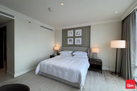 Appartement te huur in Downtown Dubai (Downtown Burj Dubai), Dubai, VAE 2 slaapkamers, 125.9 vr.m., nr 652141 - foto 4