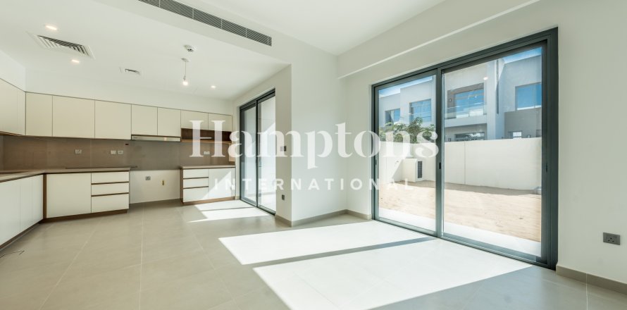 Townhouse i Arabian Ranches 2, Dubai, UAE 3 soveværelser, 140 kvm № 718695