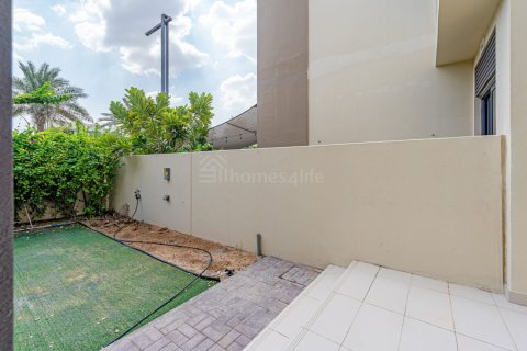 Shtëpi në qytet në Dubai Hills Estate, Dubai, Emiratet e Bashkuara Arabe 3 dhoma gjumi, 203 m2. № 722160 - Foto 2