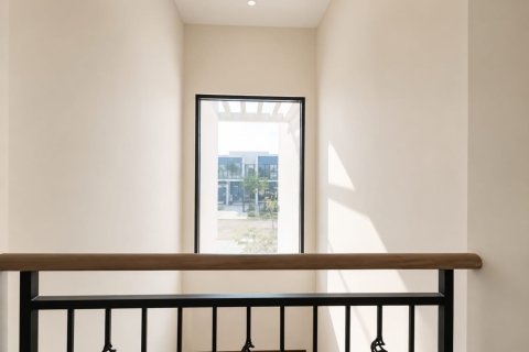 Villa til salgs i Damac Lagoons, Dubai, Emiratene 6 soverom, 432 kvm Nr. 722162 - Foto 4