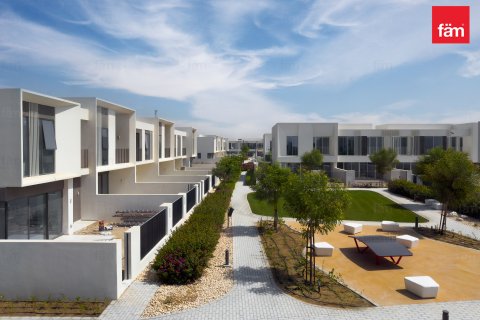 Villa til leje i Dubai, UAE 3 soveværelser, 174 kvm № 641372 - foto 25