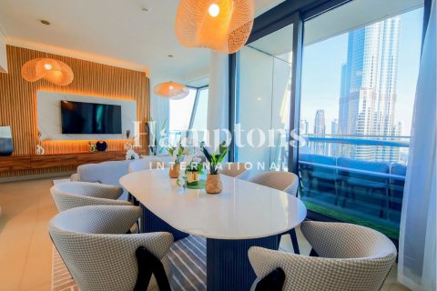 Apartamento en alquiler en Downtown Dubai (Downtown Burj Dubai), Dubai, EAU 3 dormitorios, 191.28727700 m2 № 718406 - foto 2