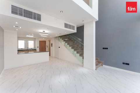 Townhouse in Dubai, UAE 2 bedrooms, 102.4 sq.m. № 758506 - photo 4
