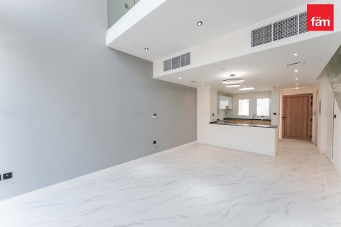 Townhouse in Dubai, UAE 2 bedrooms, 102.4 sq.m. № 758506 - photo 16