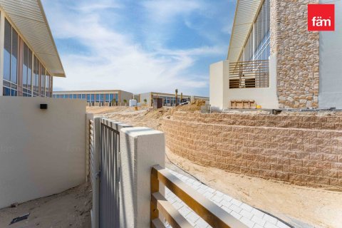 Townhouse in Dubai, UAE 2 bedrooms, 102.4 sq.m. № 758506 - photo 3