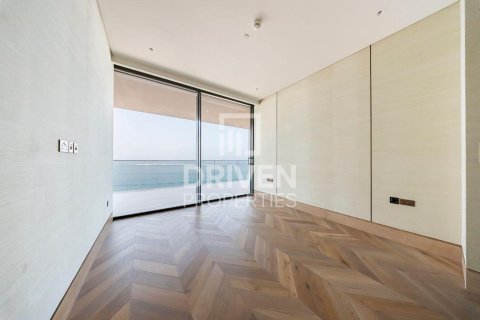 Apartment in Palm Jumeirah, Dubai, UAE 2 bedrooms, 205.22 sq.m. № 745742 - photo 3