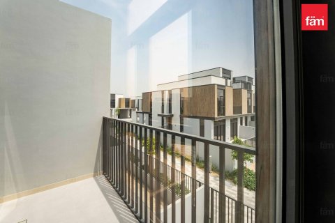 Üürile anda villa asukohaga Dubai, AÜE: 3 magamistoaga, 168 m² Nr 644850 - pilt 15