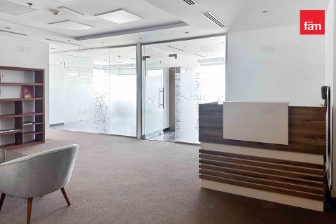 Üürile anda kontor asukohaga Dubai, AÜE: 115.7 m² Nr 644847 - pilt 3